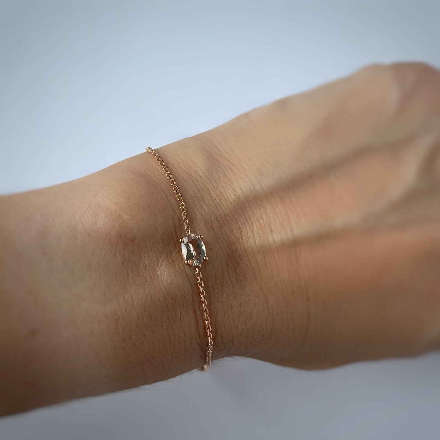 Pulsera en oro rosa 10k con morganita