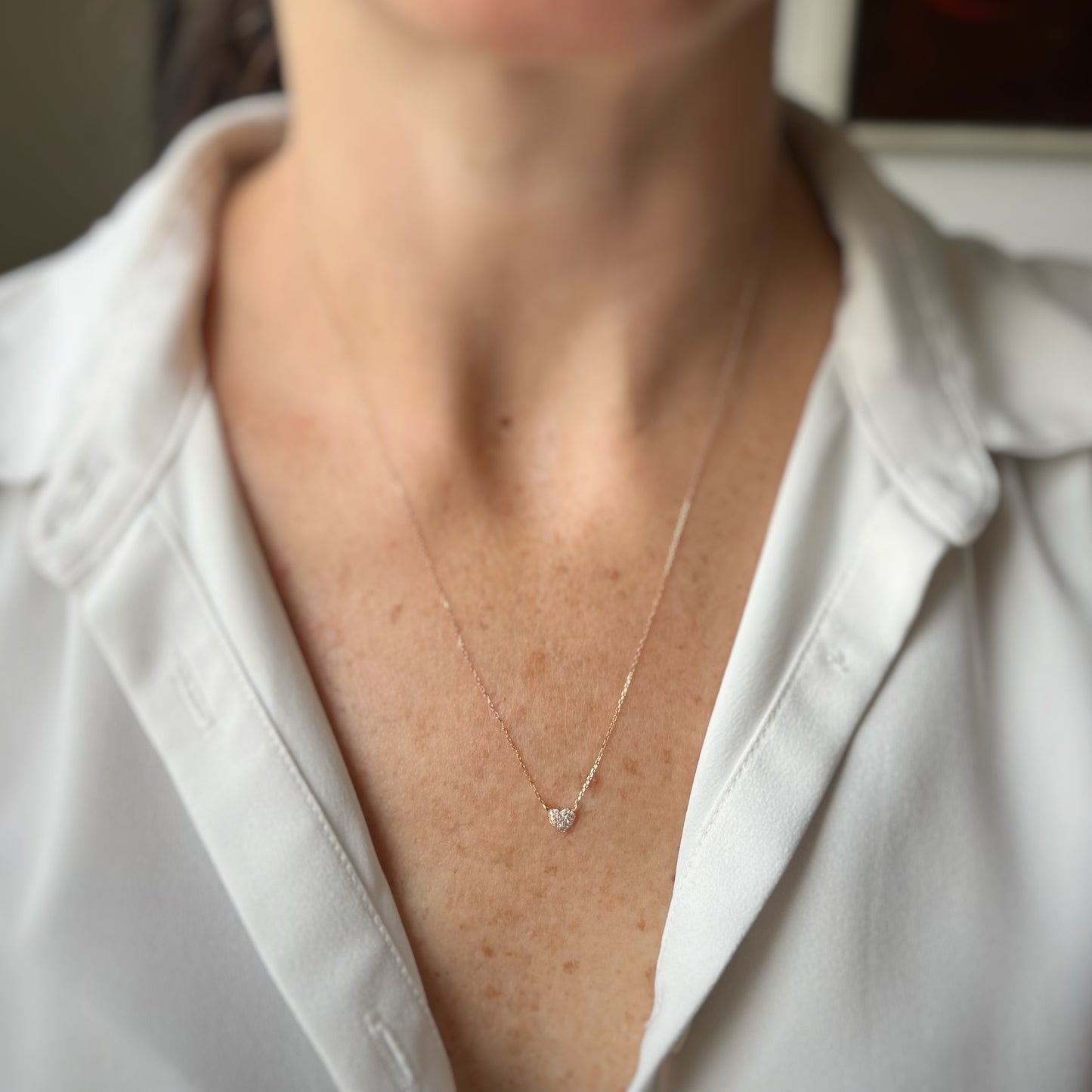 Collar en oro rosado 14k con corazón de diamantes 0.05ctw
