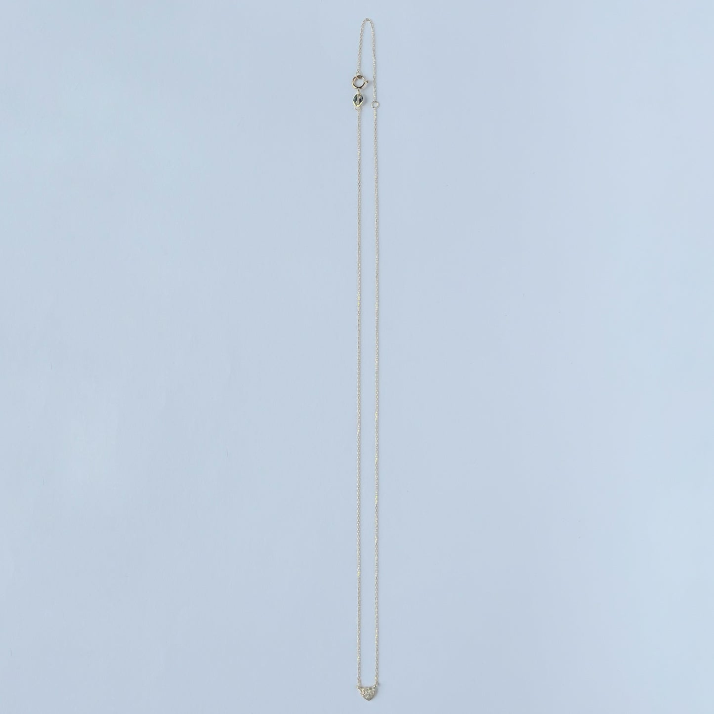 Collar en oro amarillo 14k con corazón de diamantes 0.05ctw
