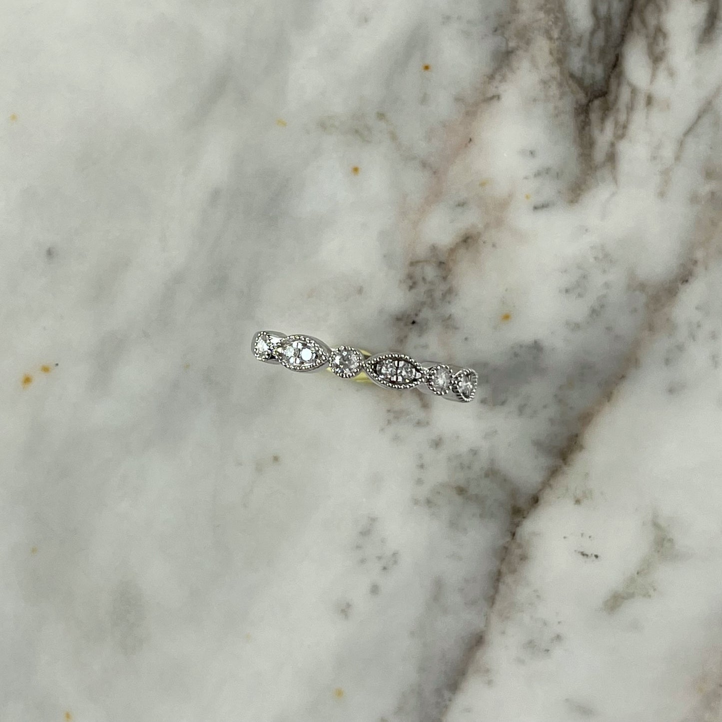 Anillo en oro blanco 14K y diamantes 0.25 ctw