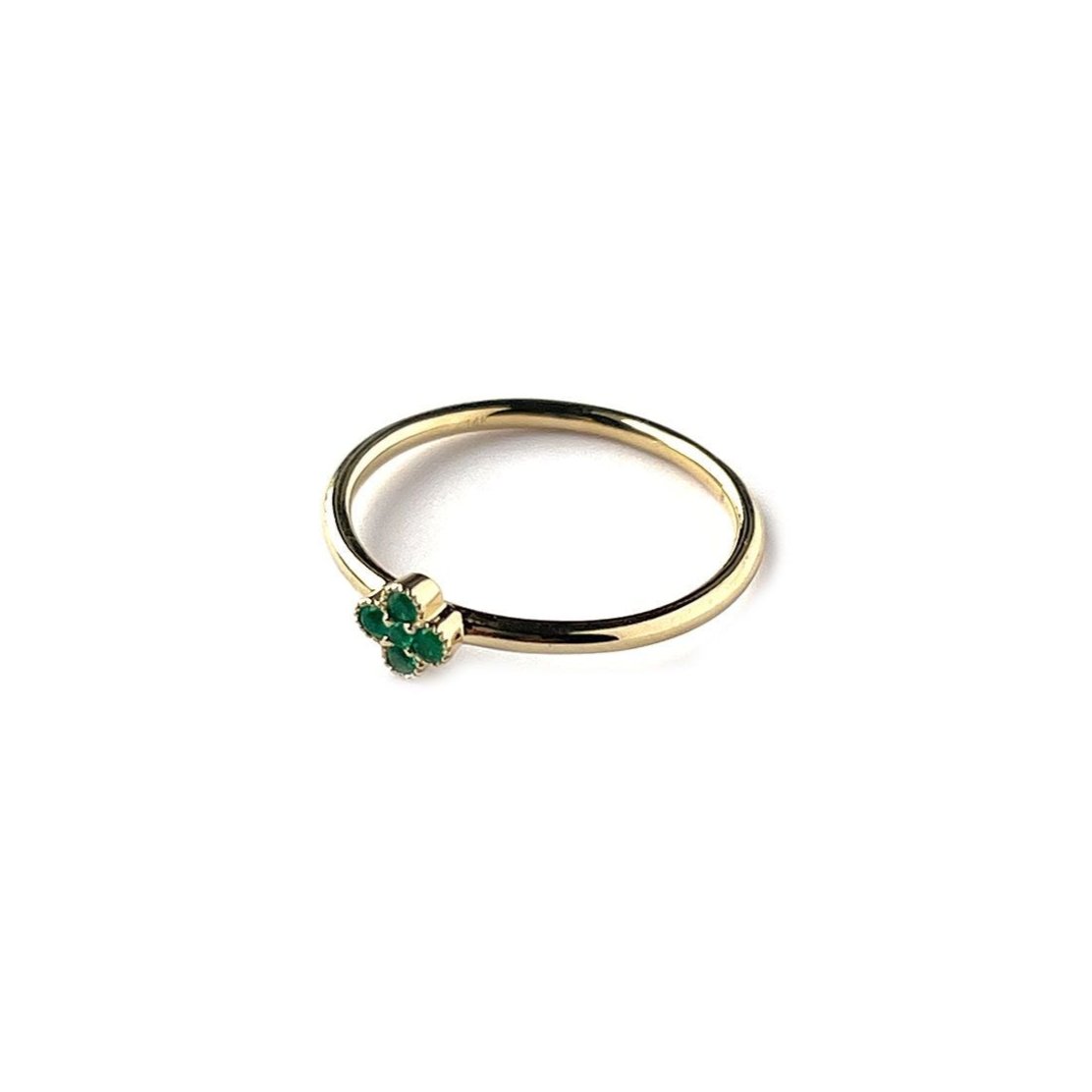 Anillo en oro amarillo 14K con trébol de diamantes