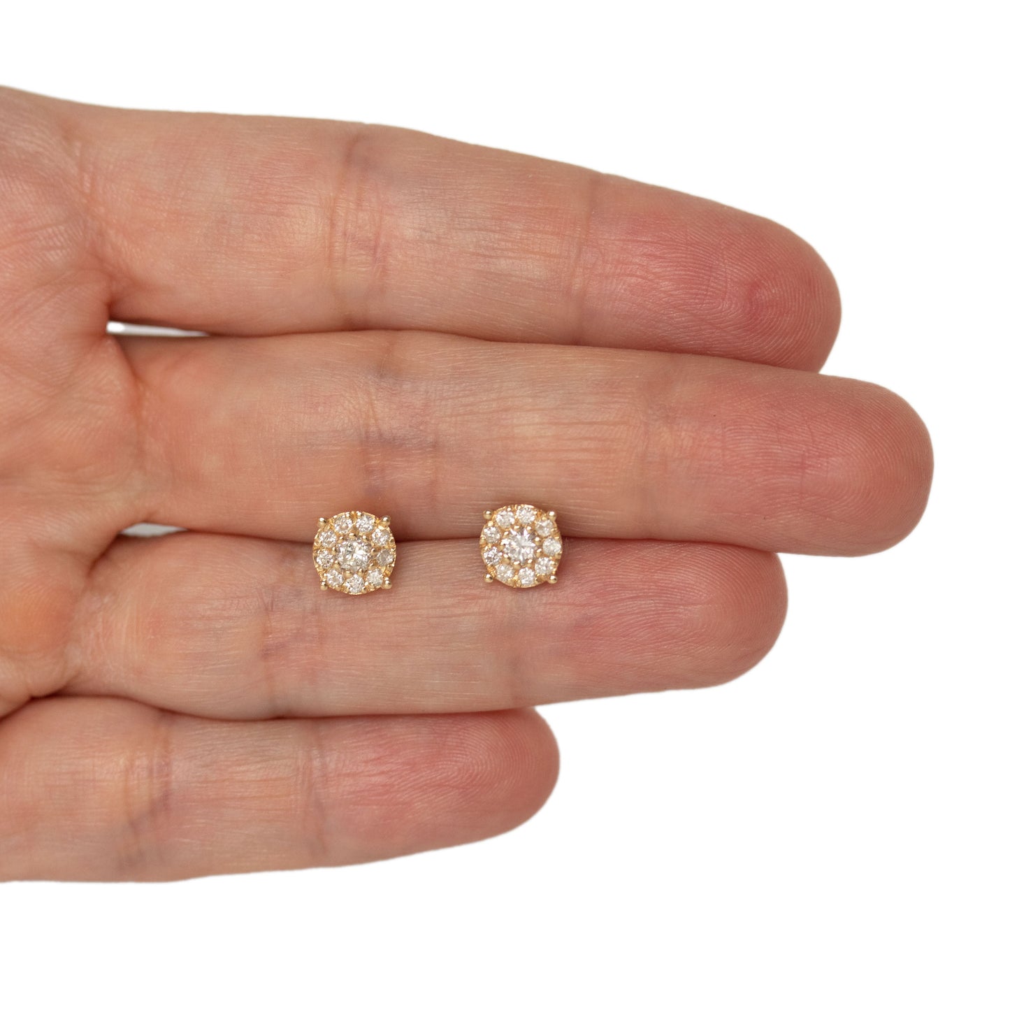 Arete stud de oro amarillo 14k y diamantes 0.60ctw