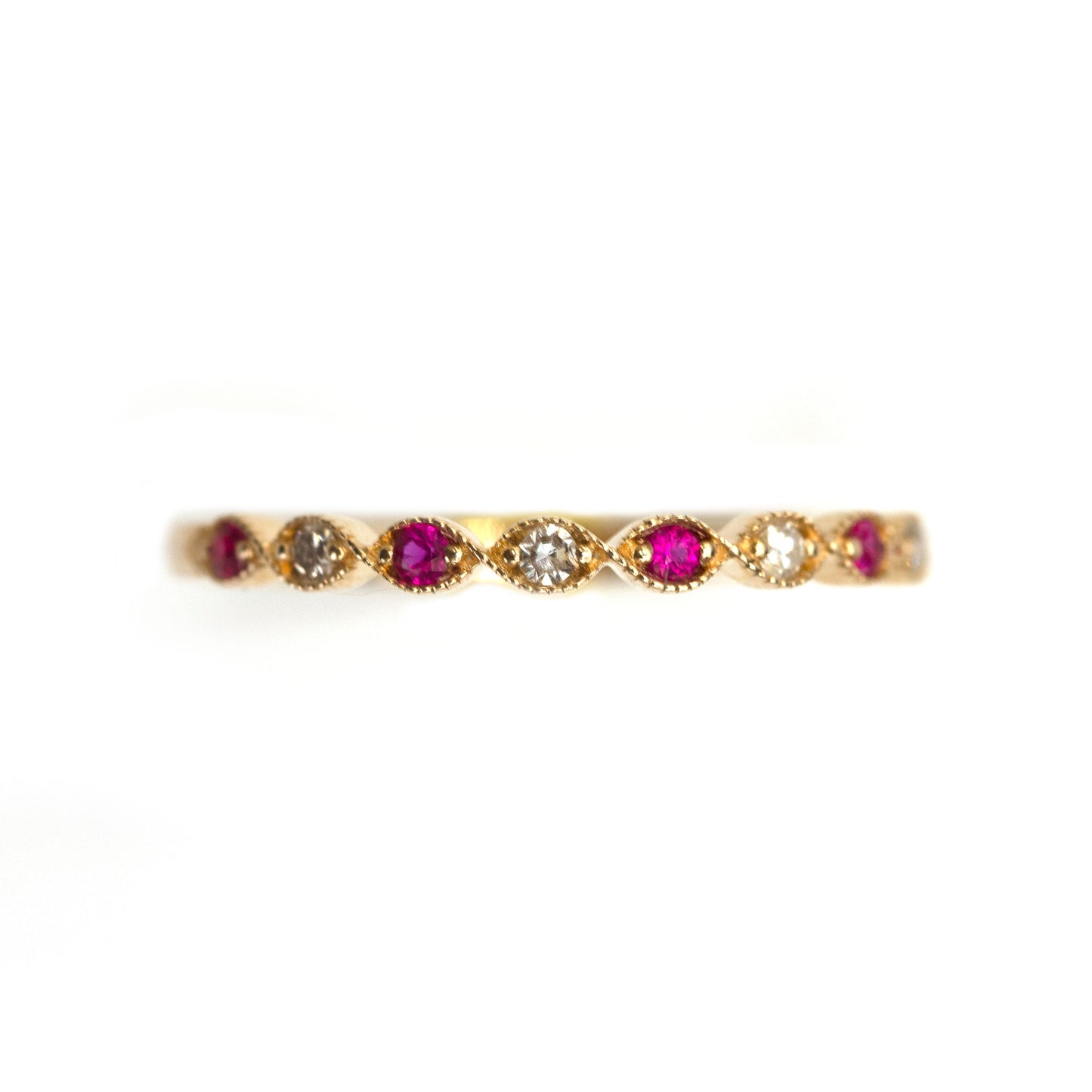Anillo oro amarillo 14k mini medio cintillo y diamantes 0.05ctw