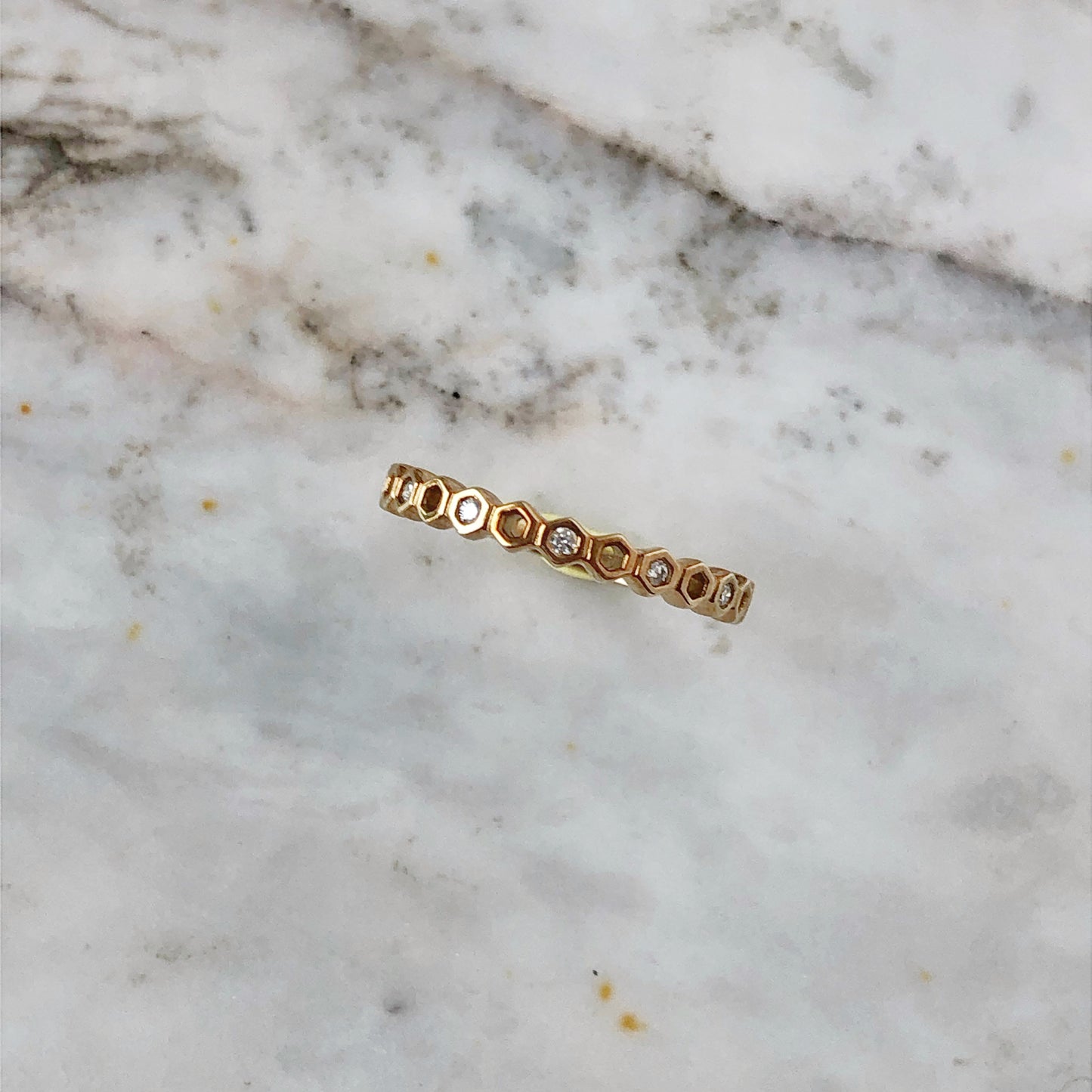 Anillo oro amarillo 10k con diamantes