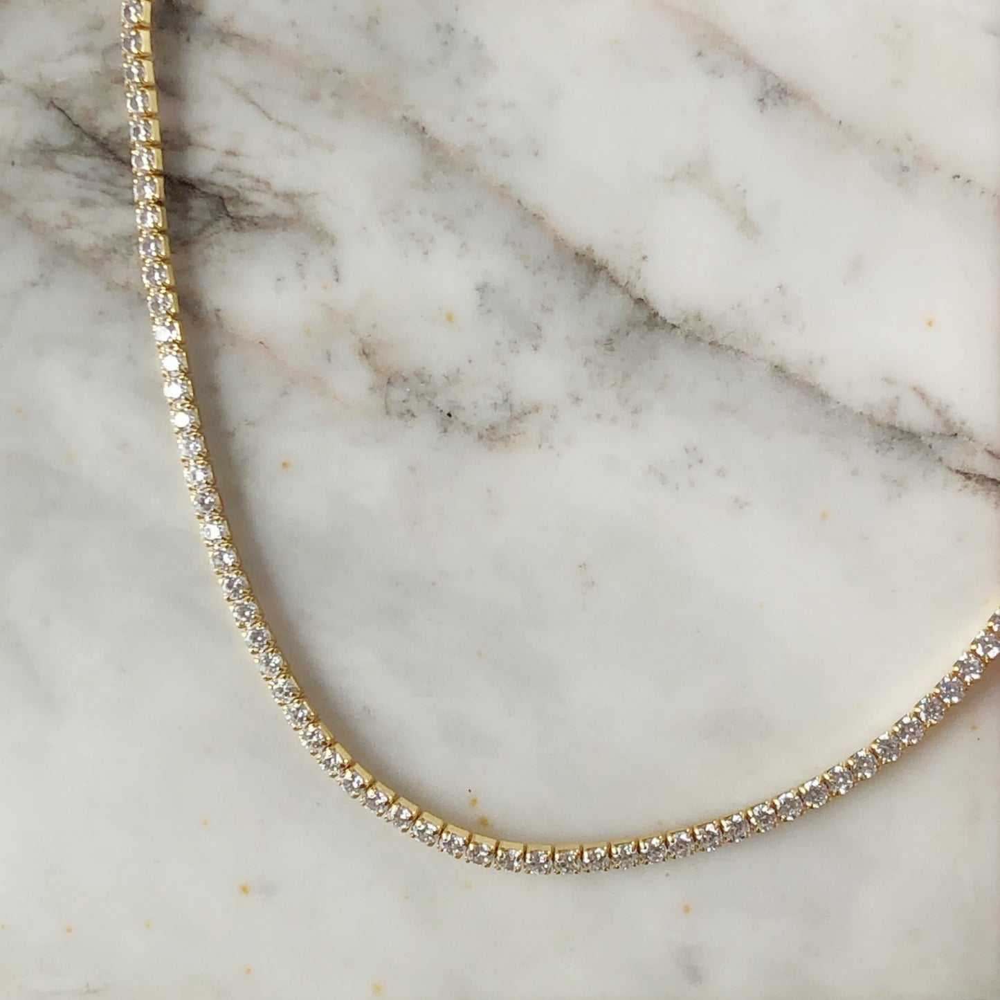 Choker tennis anna en plata con baño oro amarillo
