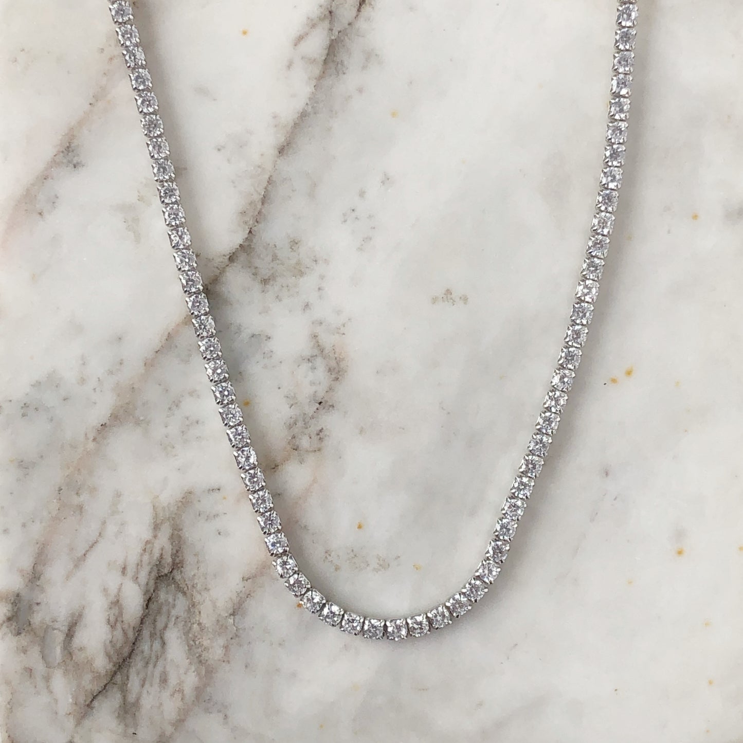Choker tennis anna en plata con baño platino