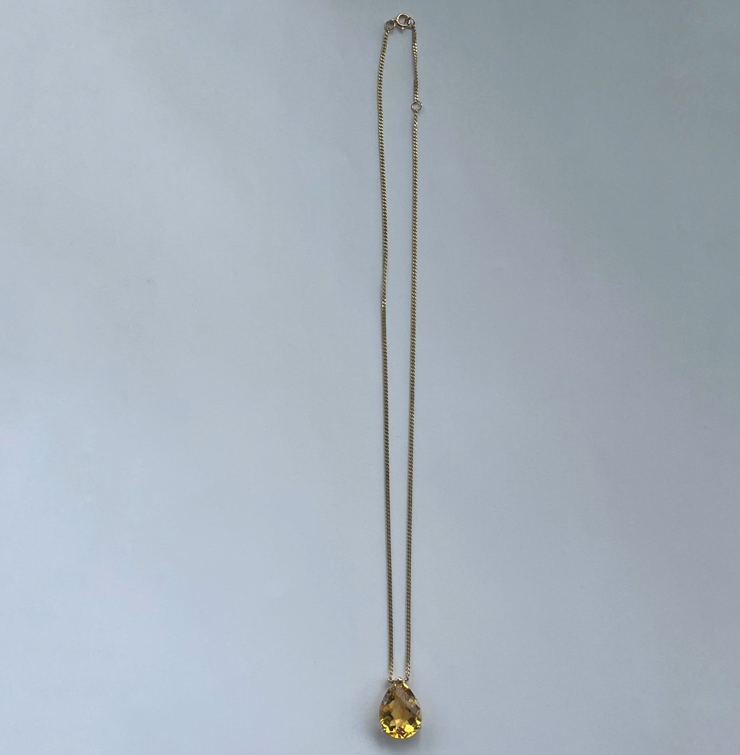 Collar en oro de 14k con gota citrino