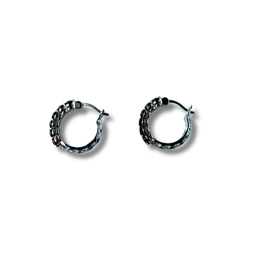Argollas de plata con granates