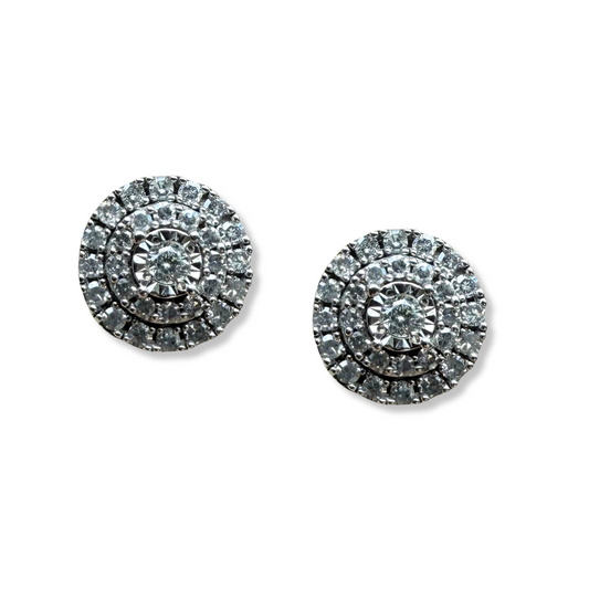 Aretes redondos en oro blanco 10k con doble halo de diamantes 0.25ctw