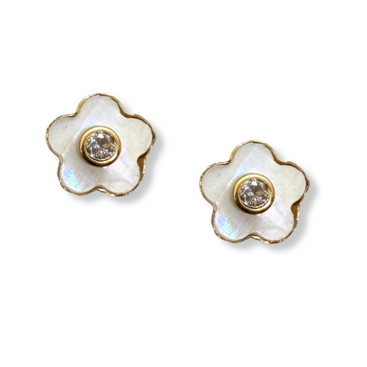 Aretes en oro amarillo 14K con flor de madre perla y centro de circonita con tope rosca
