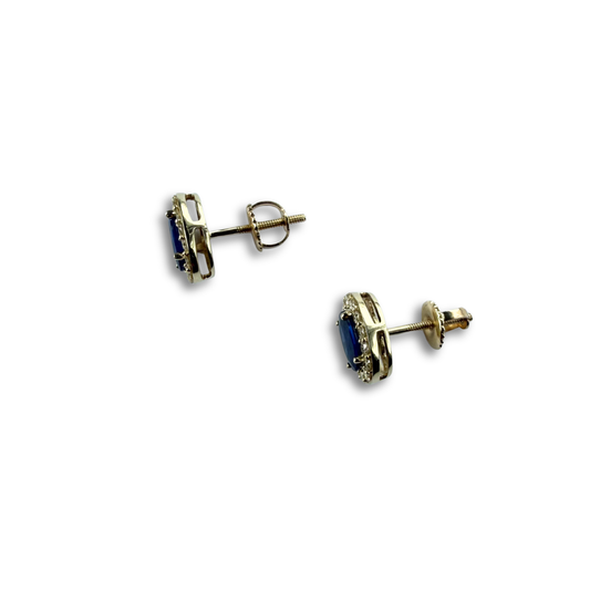 Arete en oro amarillo 10K con zafiros ovalados y halo de diamantes 0.35ctw con broche a rosca