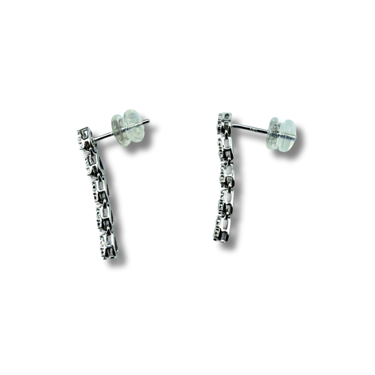 Aretes largos de gotas en oro blanco 14K con diamantes 0.20ctw