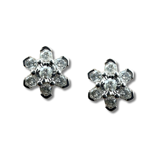 Aretes en oro blanco 10K de flor de seis pétalos de diamantes 0.25ctw