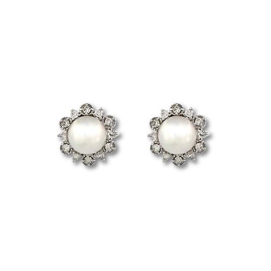 Aretes en oro blanco 10K con perla y halo de diamantes 0.20ctw