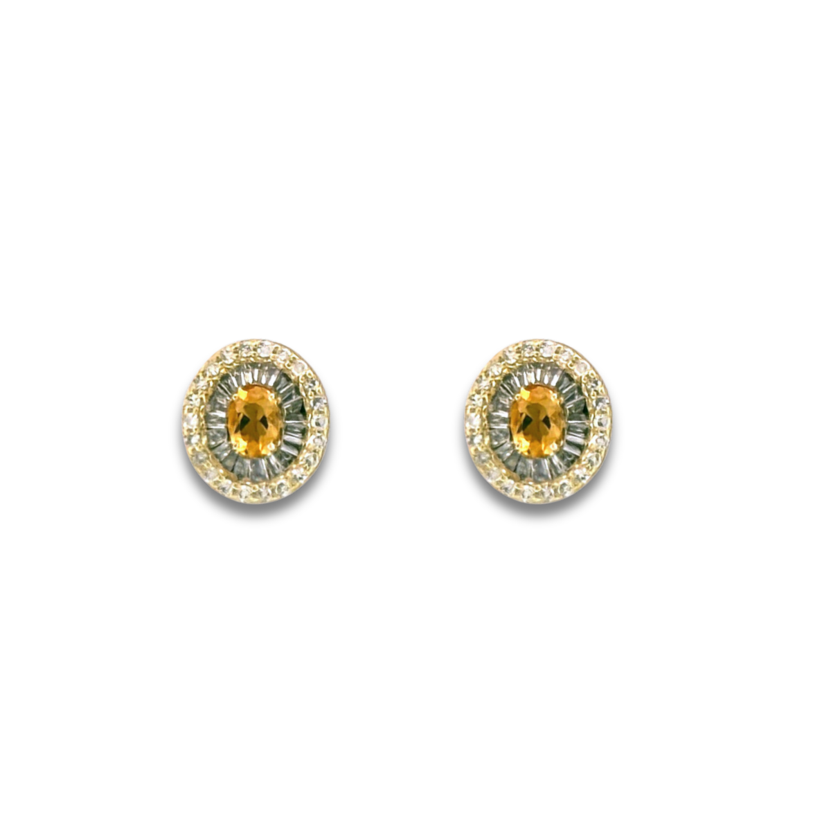 Aretes en oro amarillo 10K con citrino ovalado y halo de diamantes redondos y baguettes 0.40ctw