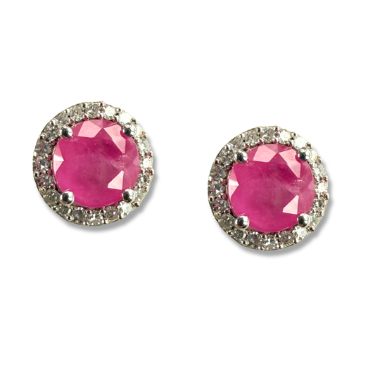 Aretes de plata con rubí y halo de diamantes 0.10ctw