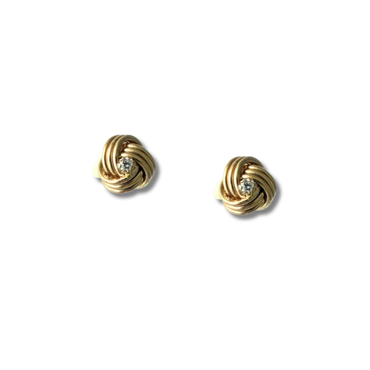 Aretes en oro amarillo 14k con nudo de aro triple y circonita en el centro con tope rosca