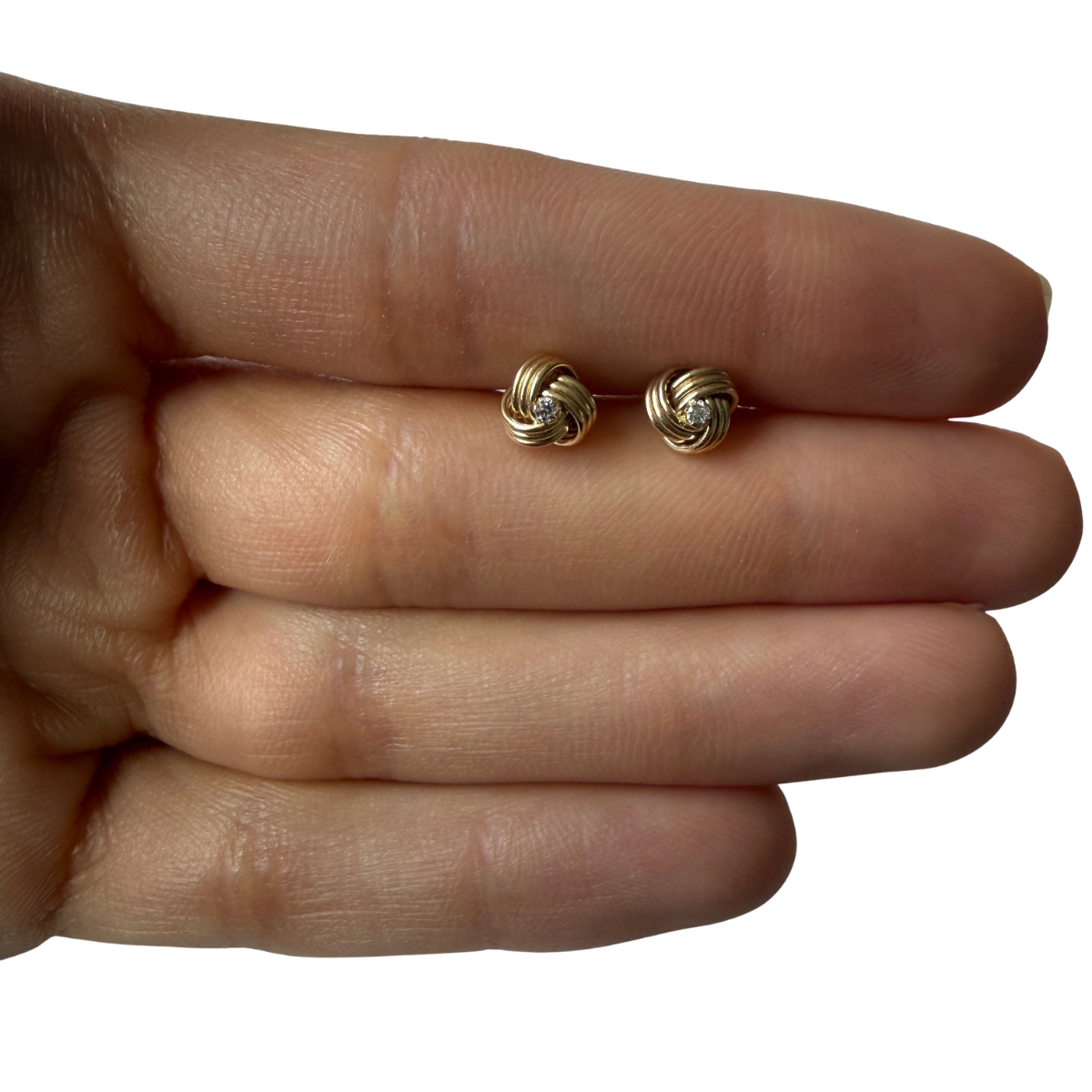 Aretes en oro amarillo 14k con nudo de aro triple y circonita en el centro con tope rosca