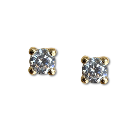 Aretes circón blanco con cuatro agarres en oro amarillo 18K con tope rosca