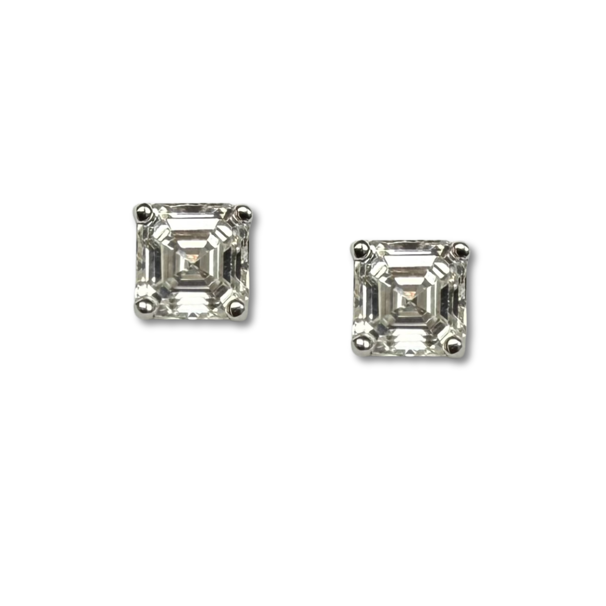 Aretes studs de plata con diamantes de laboratorio corte asscher 0.50ctw