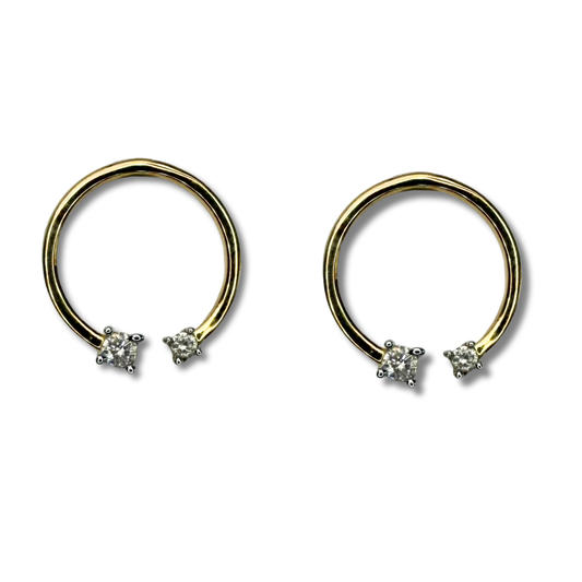 Aretes círculo abierto en plata con baño de oro amarillo con diamante de 0.14ctw
