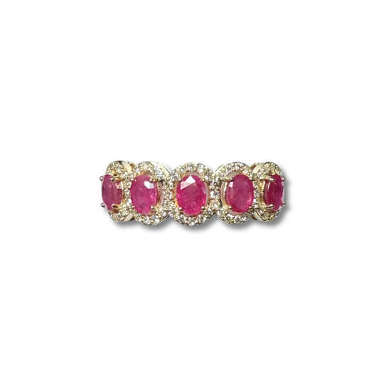 Anillo en oro amarillo 14K con rubíes ovalados y diamantes 0.33ctw