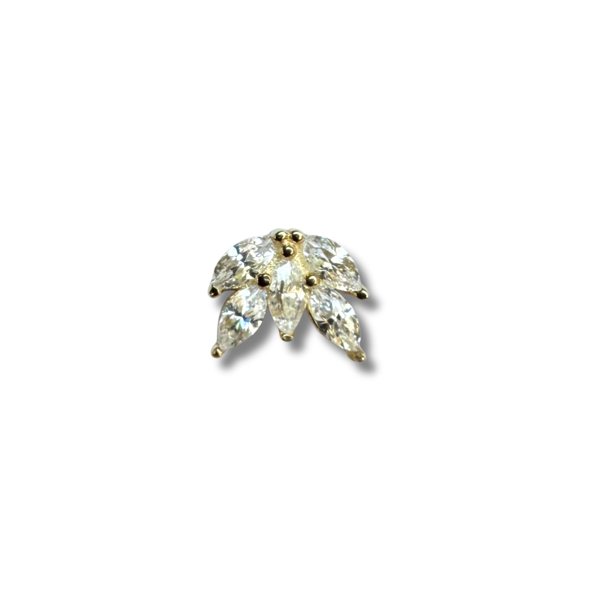 Arete piercing en oro amarillo 14k con marquesas de circonitas en forma de flor