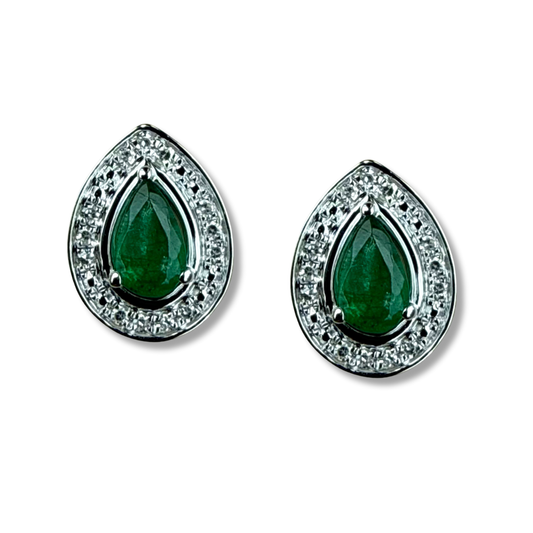 Aretes en oro blanco 10K con gota de esmeralda y halo de diamantes 0.07ctw