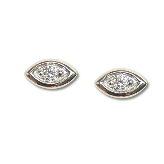 Aretes en oro blanco 10k en forma de marquesa con diamante 0.08ctw