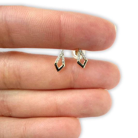 Aretes en oro amarillo 14K en forma de rombo con diamantes 0.05ctw