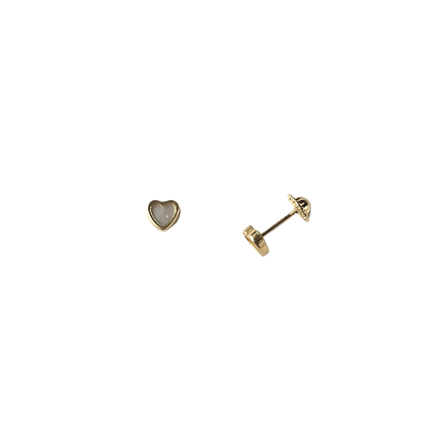 Aretes en oro amarillo 14 K con corazón de madre perla con tope rosca