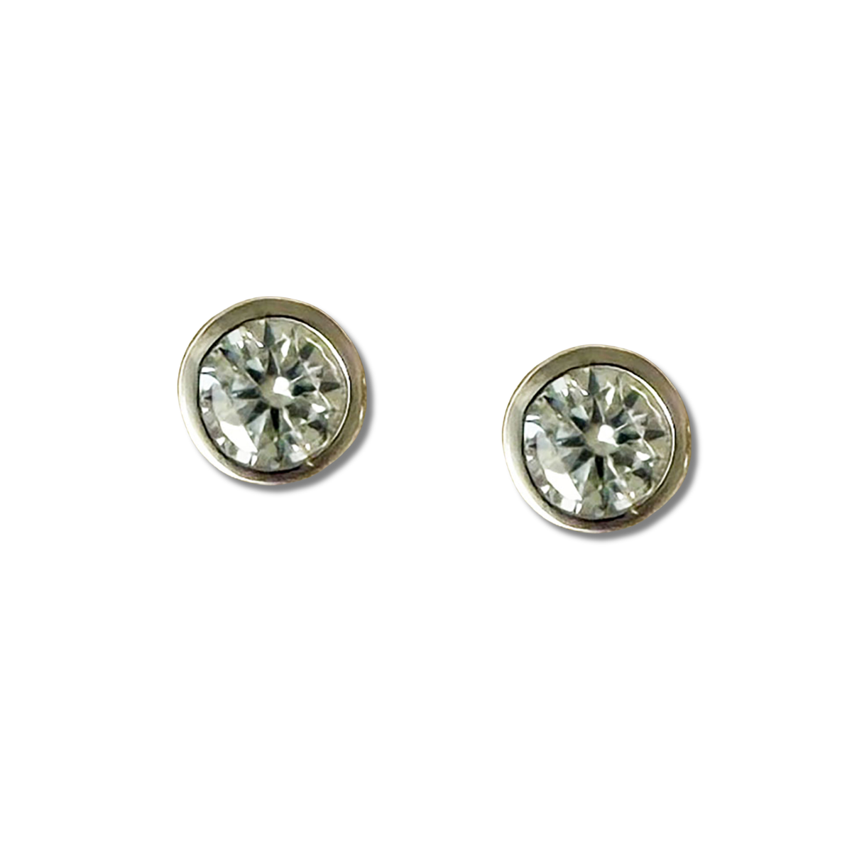 Aretes de plata con moissanita biselada 1ctw