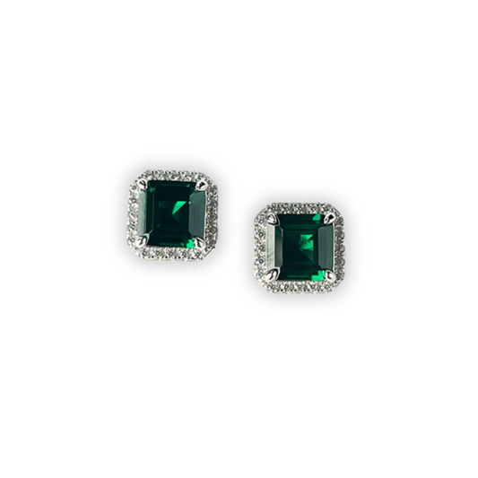 Aretes de plata con circonita cuadrada verde y halo de circonitas blancas