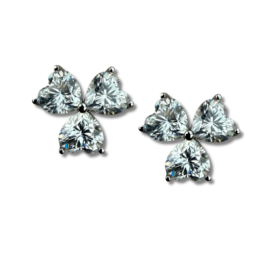 Aretes de plata con trébol de corazones de moissanita 3ctw