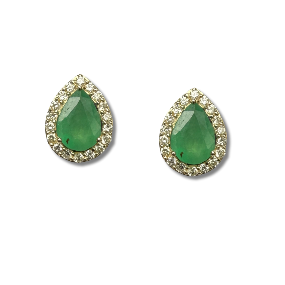 Aretes en oro amarillo 10K con esmeralda corte pera y halo de diamantes 0.30ctw