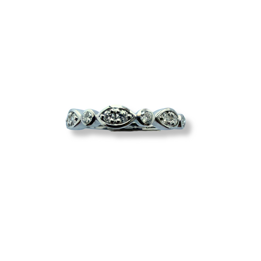 Anillo de plata en forma redonda y marquesas con diamantes de laboratorio 0.33ctw