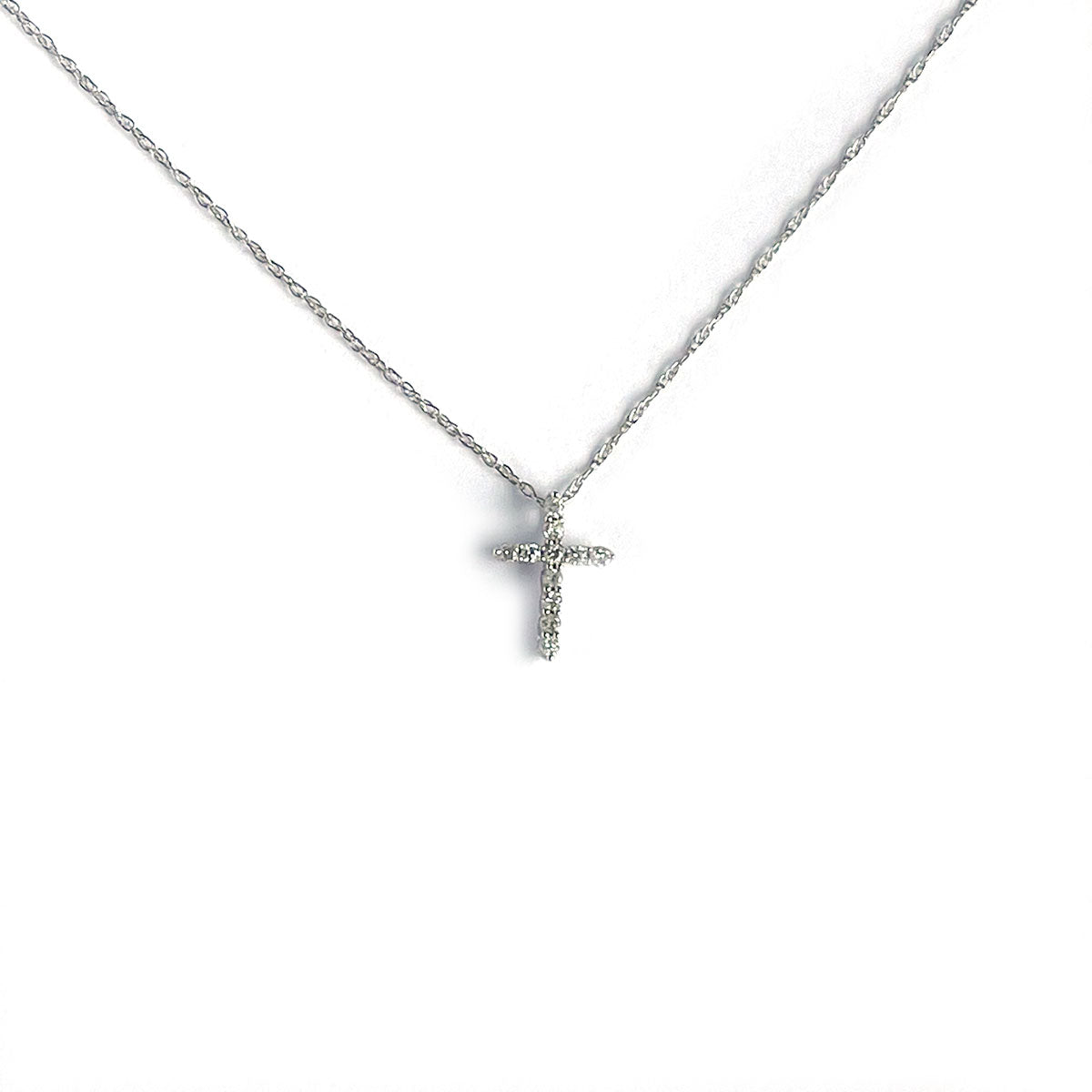 Cadena de oro blanco 14k con cruz de diamantes 0.09ctw