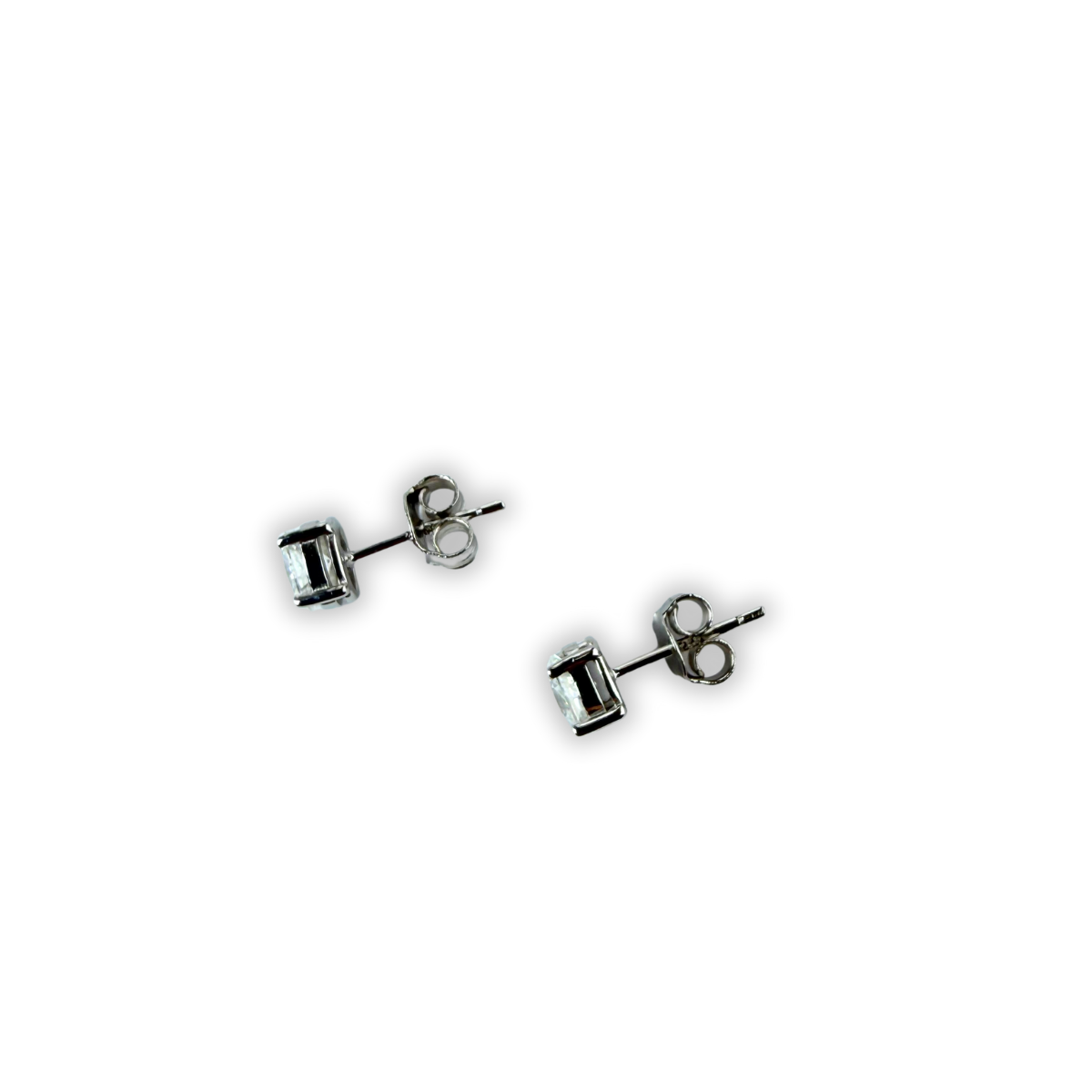 Aretes studs de moissanitas ovaladas 2.5ctw en plata