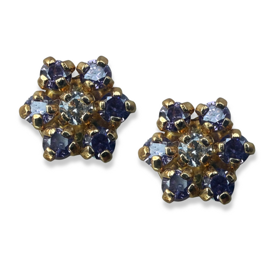 Aretes en oro amarillo 14k con flor de circonitas lila de 6 petalos