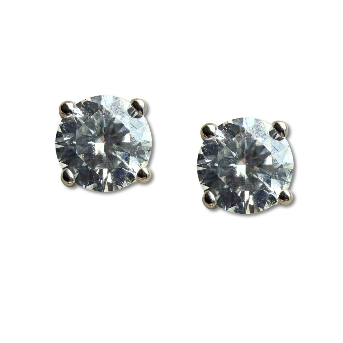 Aretes studs de moissanitas redondas 1.5ctw en plata
