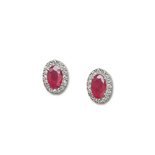Aretes en oro blanco 14K con rubí y halo de diamantes 0.10ctw