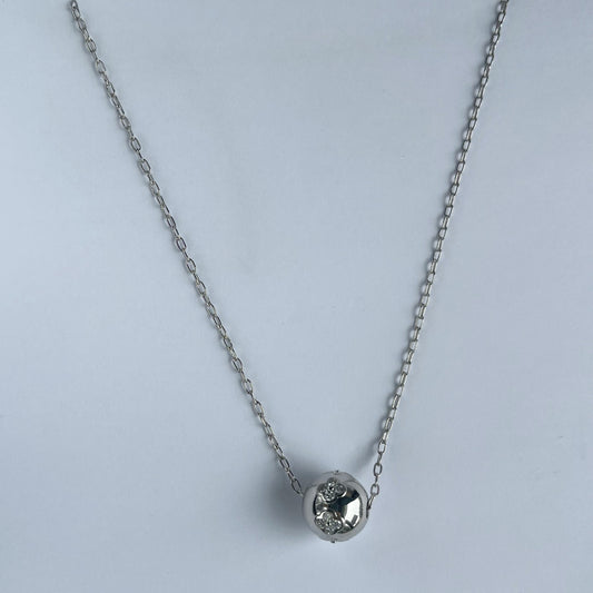 Cadena de plata con bolita con diamantes de laboratorio 1ctw