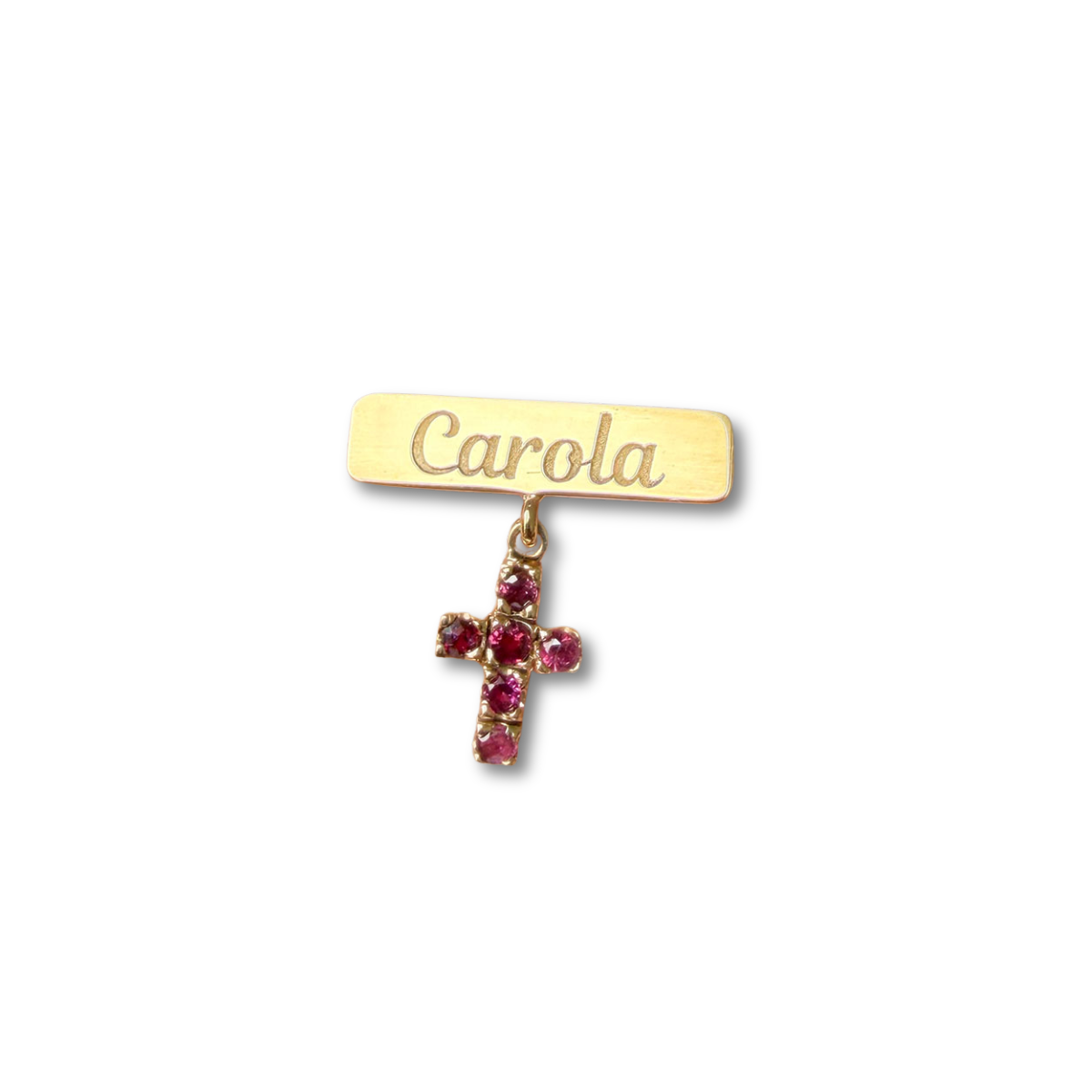 Prendedor con nombre en oro amarillo 14K con cruz de rubíes