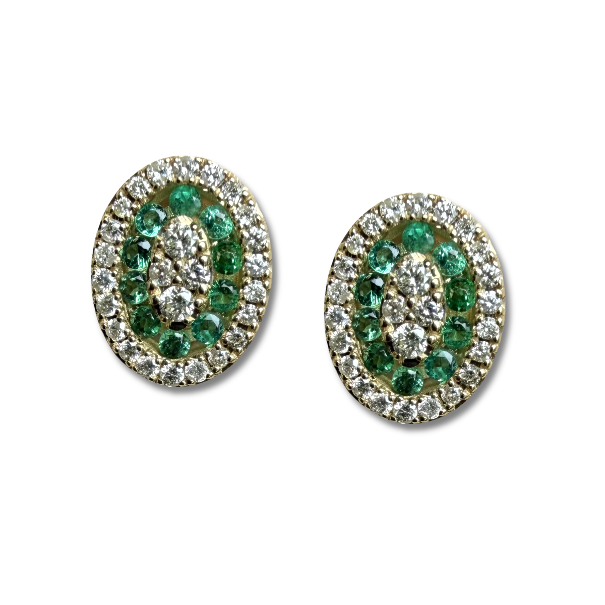 Aretes ovalados de oro amarillo 10K con esmeraldas y diamantes 0.25ctw