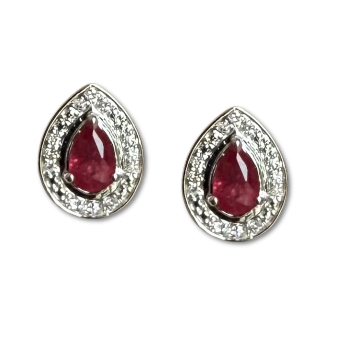 Aretes en oro blanco 10K con gota de rubí y halo de diamantes 0.07ctw