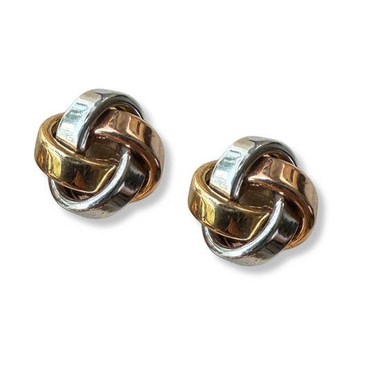 Aretes de nudo de 3 oros 14k con aros planos pequeño