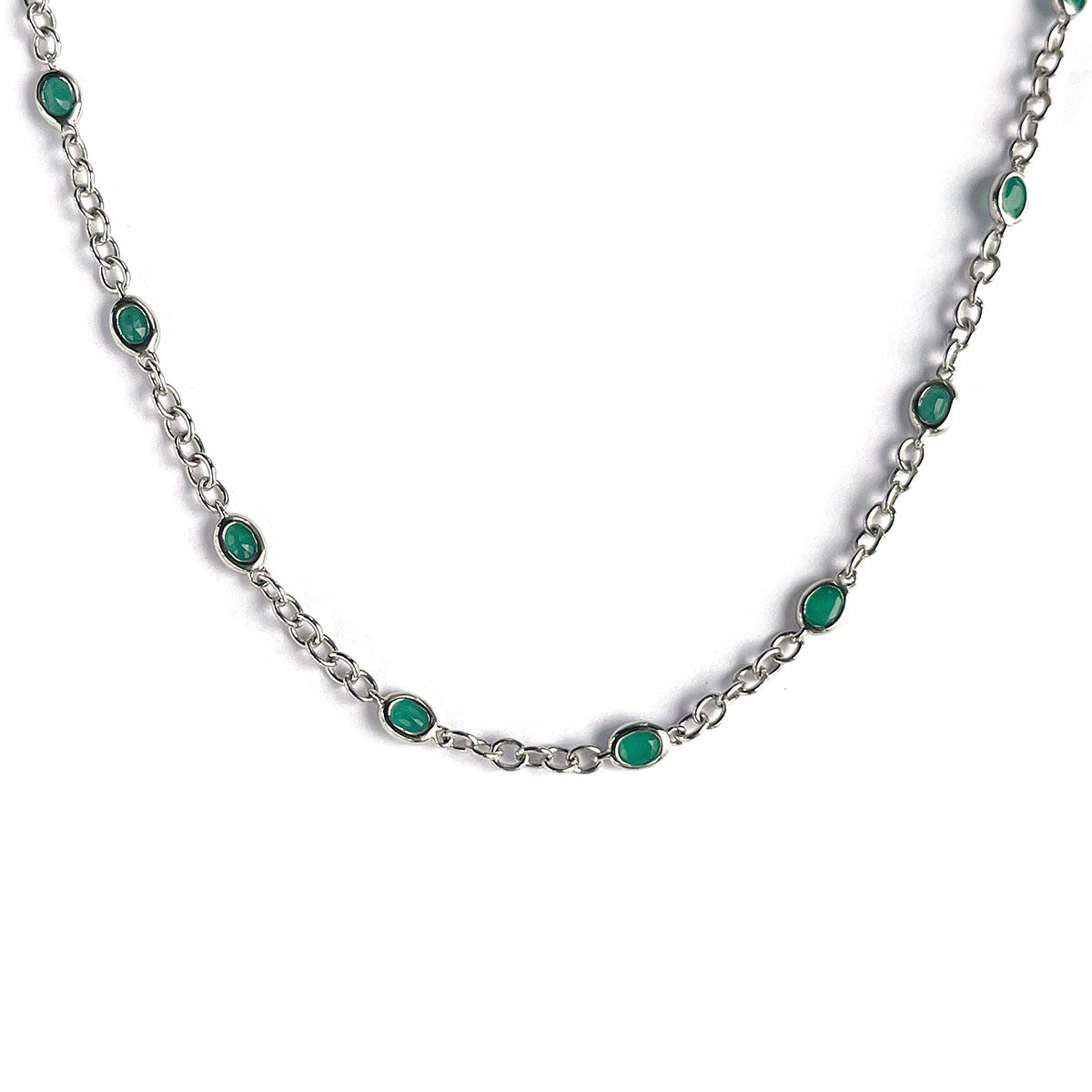 Collar de plata con esmeraldas ovaladas biseladas