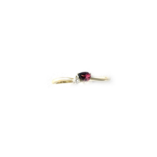 Anillo en oro amarillo 10k con turmalina y diamantes de laboratorio