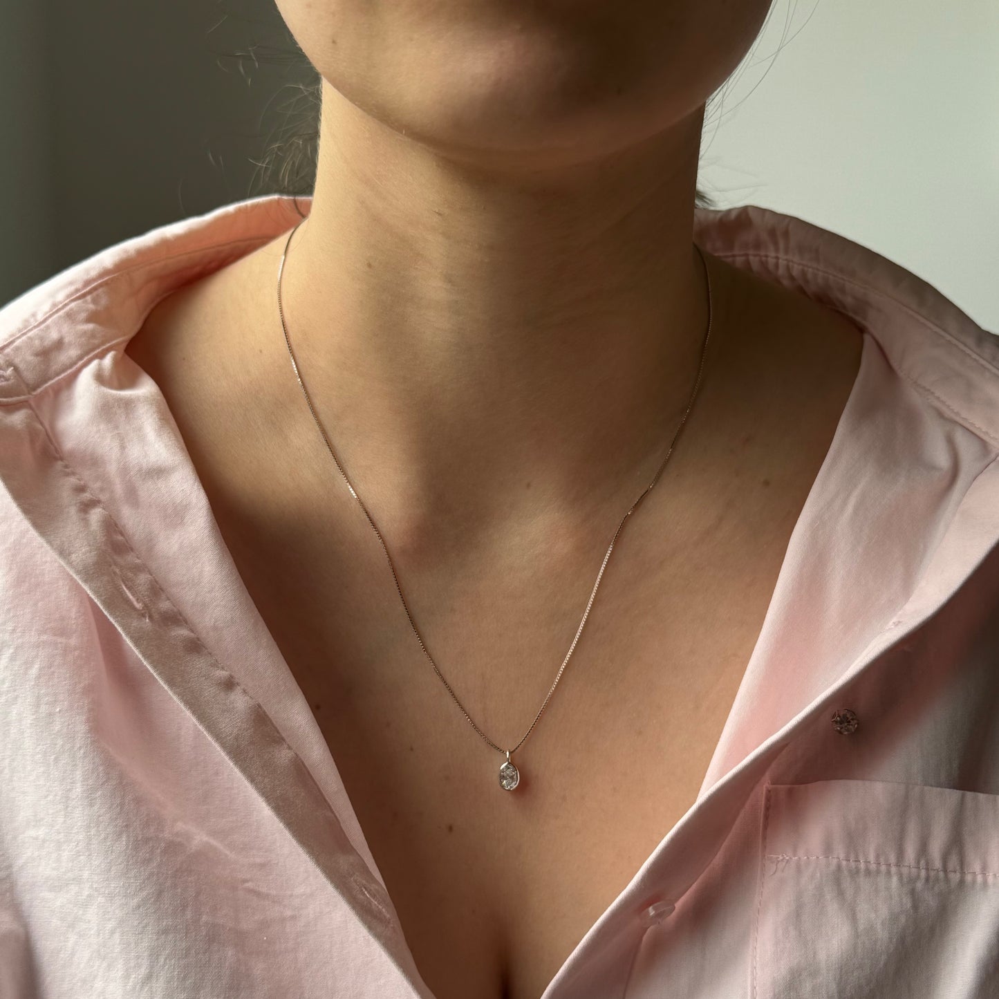 Collar en plata con dije de diamante de laboratorio ovalado 0.5ct