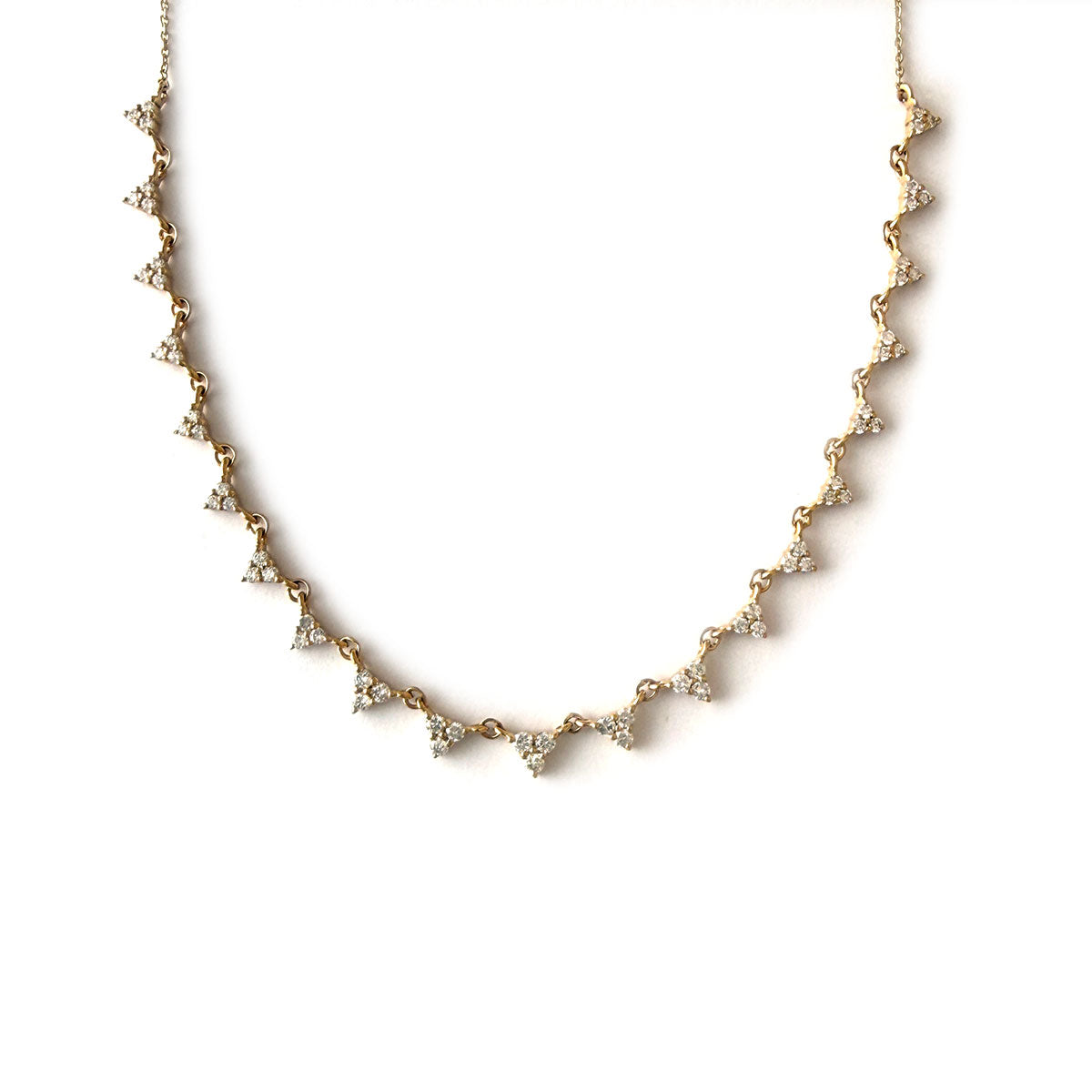 Collar en oro amarillo 14k con triángulos de diamantes 0.95ctw y cadena ajustable